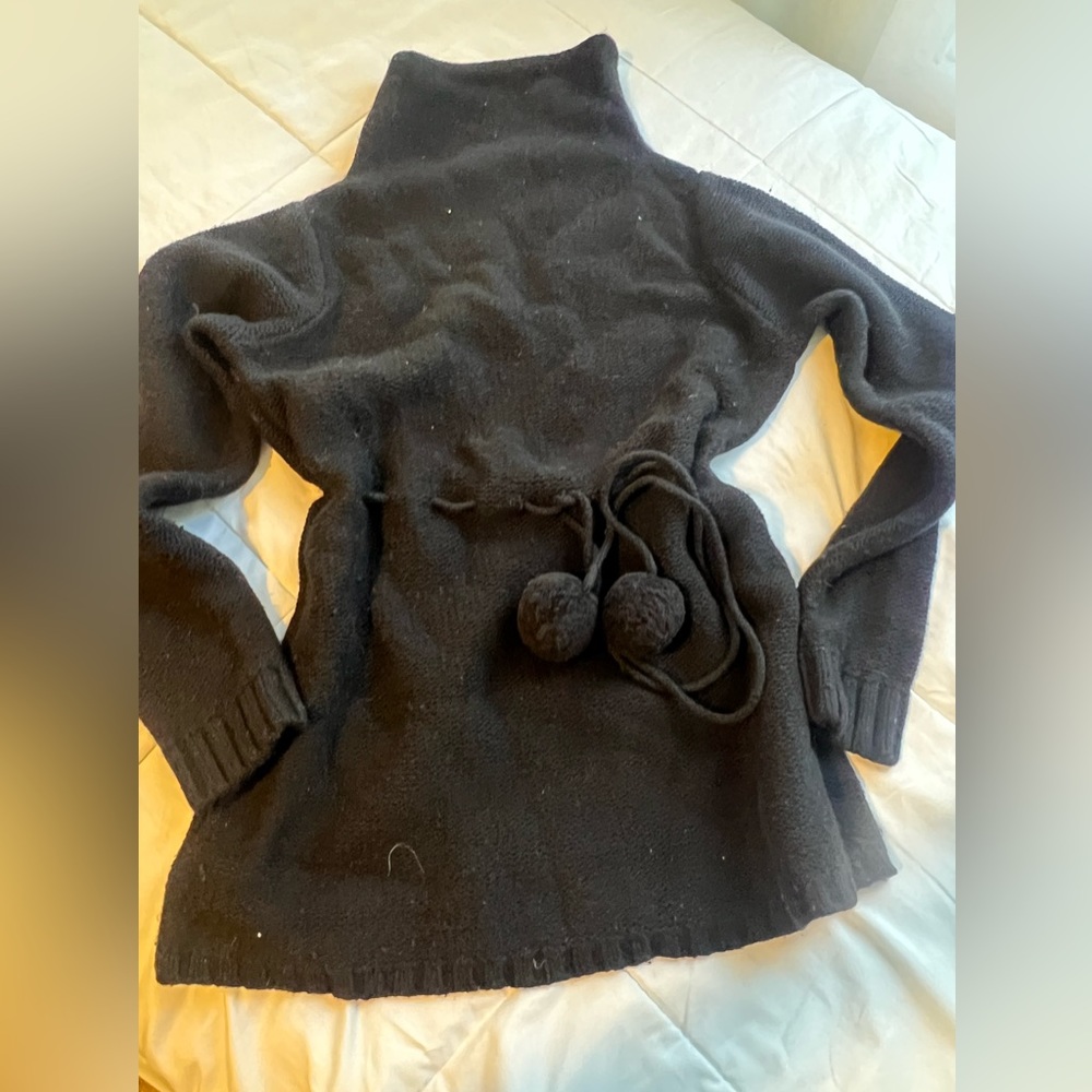 GAP Maternity wool sweater women’s black